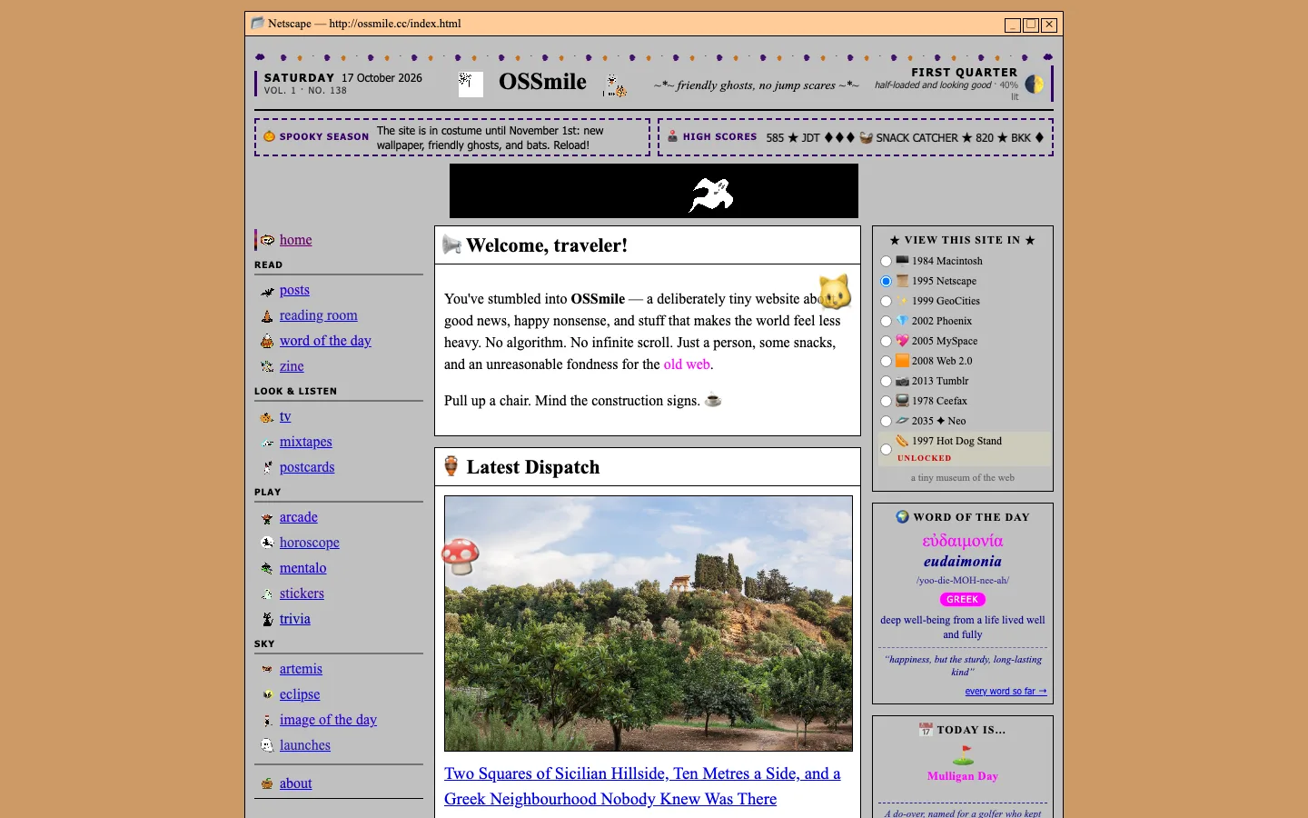 The same OSSmile front page in the 1995 Netscape skin: grey page, serif type, plain blue links, inside a Netscape window frame.